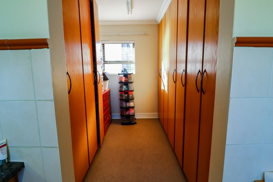 4 Bedroom Property for Sale in Heuwelsig Free State